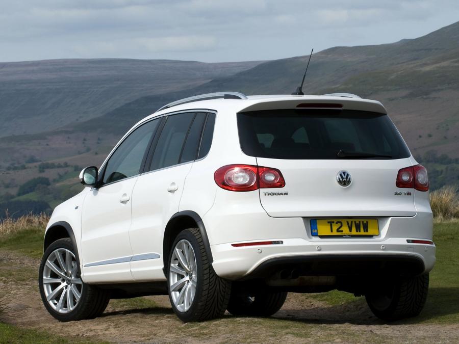  Volkswagen Tiguan R-Line 2010 года  (UK) (фото 3 из 10)